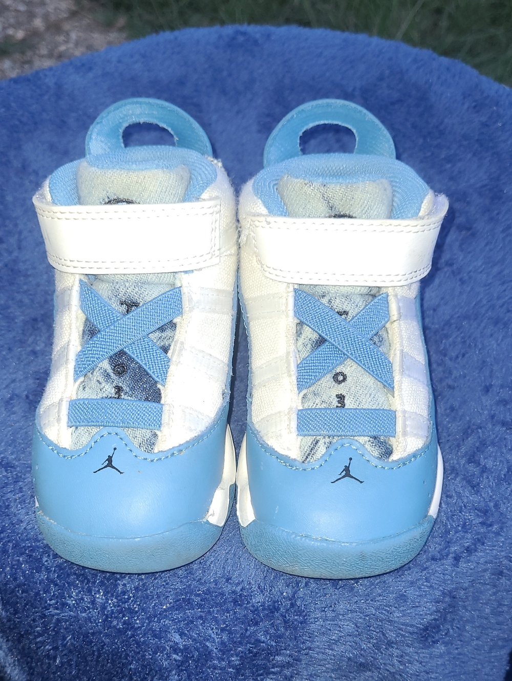 Air Jordan 6 Rings sneakers in the "White Dutch Blue" colorway. Baby Size 6c